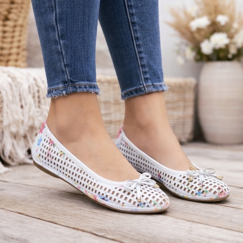 Me Too NEW Farrah Coquette Romantic Floral Comfort Ballet Flats 6.5M